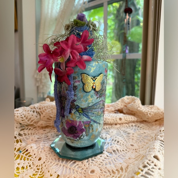 The Dragonfly’s Dream altered art bottle, chalk painted vintage assembled bottle - Picture 1 of 8